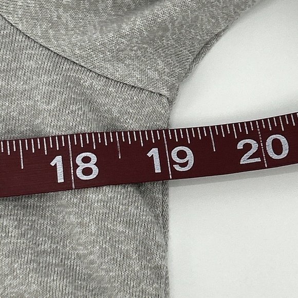 Nike Boston Celtics Shirt Men's S Gray The Nike Tee Long Sleeve Crew Neck NBA - Picture 11 of 11